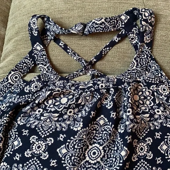 iZ Byer Blouse - Picture 2 of 8